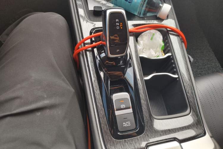 Used Dongfeng Aeolus Yixuan MAX 2023 1.5T Ultra-Stylish Trendsetting Dad Edition
