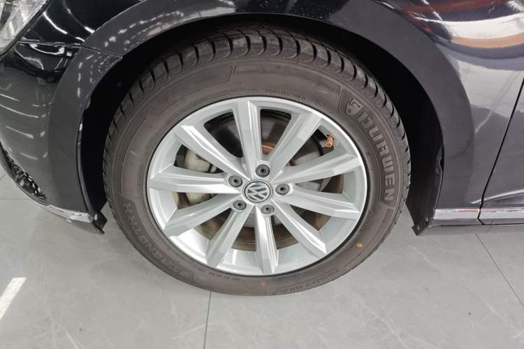 Used Volkswagen Magotan 2019 330TSI DSG Leading Edition China V Standard