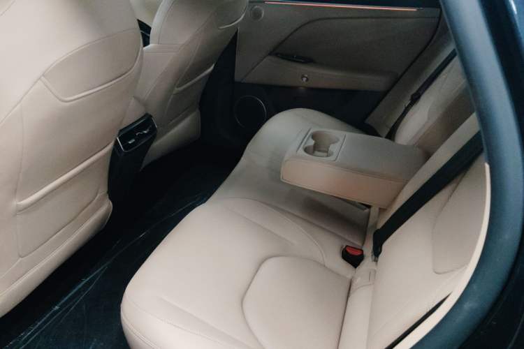 Used ARCFOX Alpha T5 2025 630 Shenxing Edition
