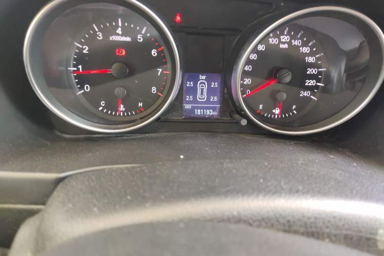 Used Haval H6 2016 Upgraded Model 1.5T Manual Two-Wheel Drive Elite Version