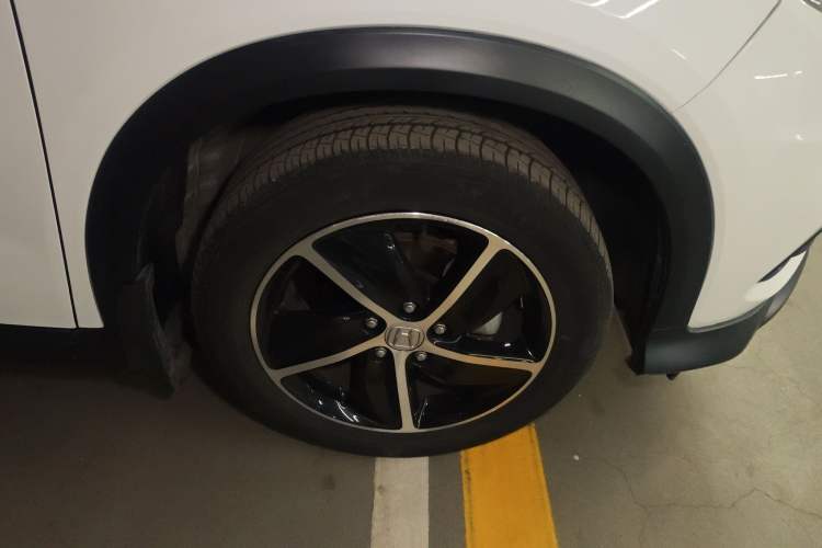 Used Honda Vezel 2019 1.5L CVT Luxury Model China VI Right Front Wheel Hub