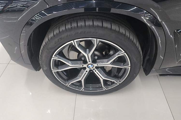 Used BMW X5 2023 xDrive 30Li Luxury M Sport Night Edition Package
