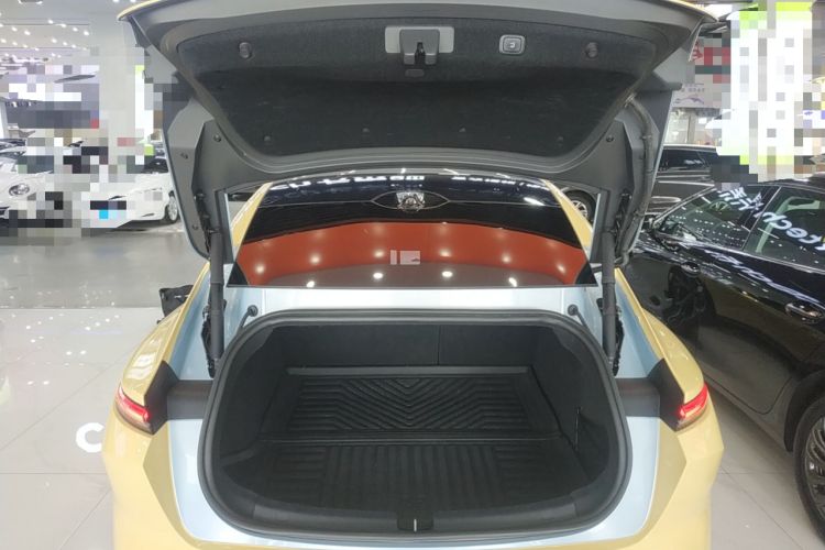 Used Nio ET5 2022 75 kWh Trunk