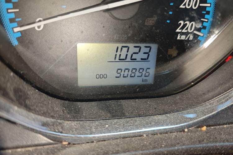 Used Toyota YARiS L Zhi Xuan 2016 Revised 1.3E Manual – Charming Edition