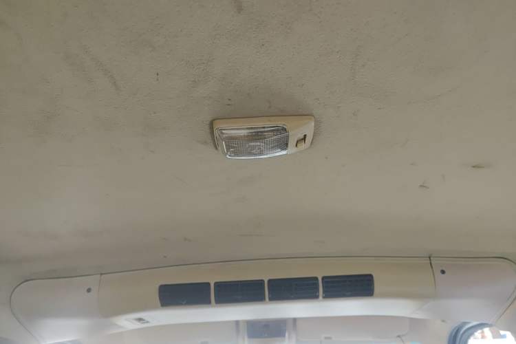 Used CHANGAN KAICHENG Ruixing M90 2017 2.0L Value Edition 6-Seater Hatchback 4G94S