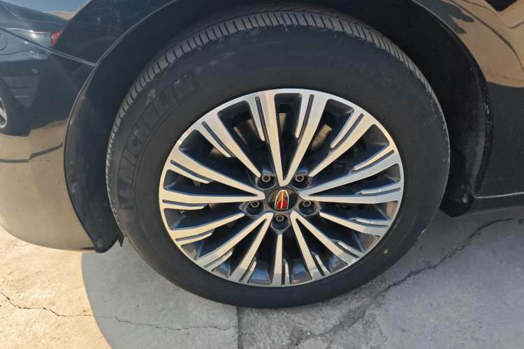 Used Hongqi H7 2021 1.8T Executive Edition
