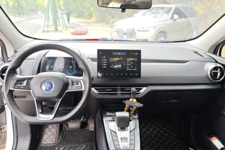 Used BYD Yuan New Energy 2019 EV360 Smart Connect Enjoyment Model Interior 2