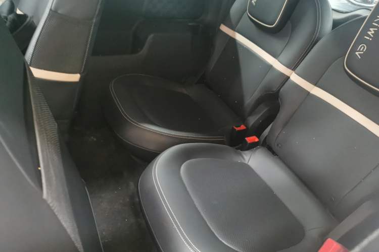 Used Baojun KiWi EV 2022 Artist Lite Edition Ternary Lithium Left Rear Seat