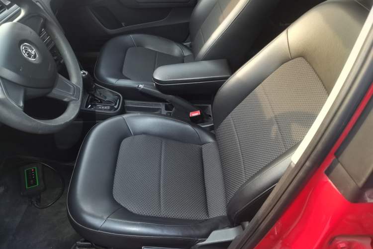 Used Skoda Rapid Spaceback 2014 1.6L Automatic Enjoyment Edition