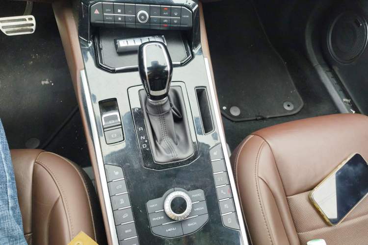 Used Wey VV7 2017 2.0T Flagship Model
