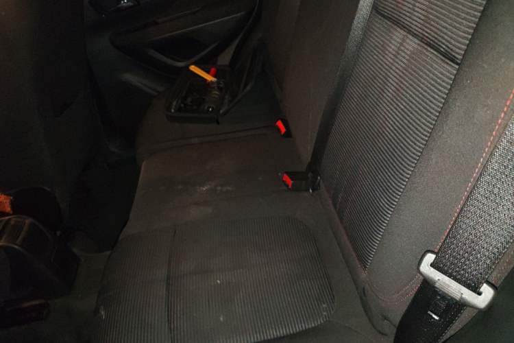 Used Buick Encore 2016 18T Automatic Two-Wheel Drive Urban Leading Edition