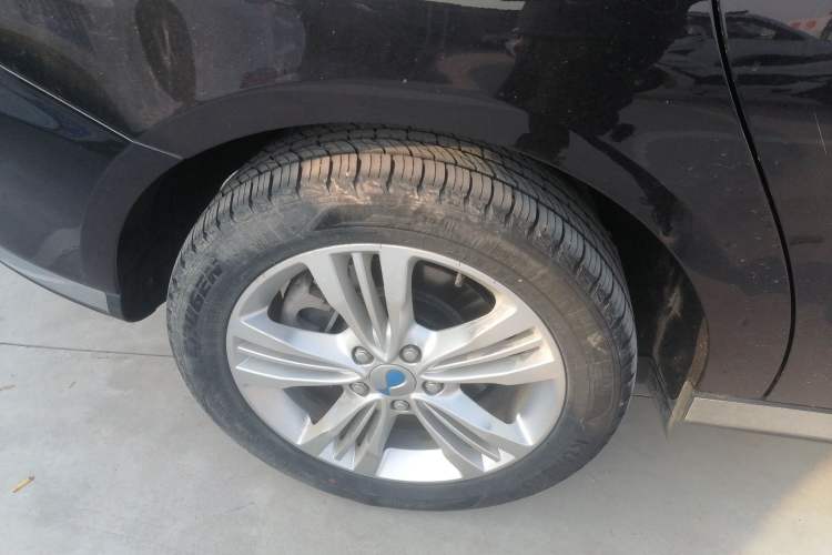 Used Denza Denza 2018 450 Base Version
