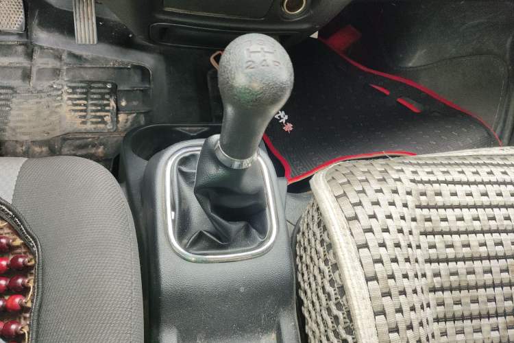 Used CHANGAN KAICHENG Ruixing M60 2020 1.5L Standard Version China VI Van with 5 Seats Equipped with DAM15KR Gear Lever