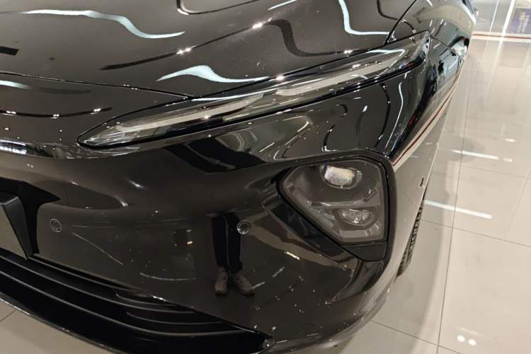 Used Nio ET7 2024 75 kWh Executive Signature Edition Left Front Headlight