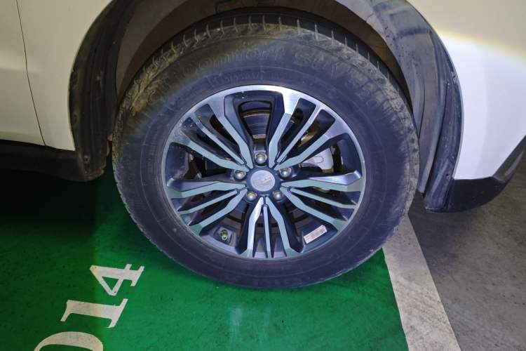 Used Geely Auto Vision X6 2018 1.8L Manual 4G Connect Luxury Edition