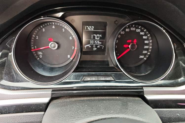 Used Volkswagen Bora 2016 1.6L Manual Comfort Model Instrument Cluster