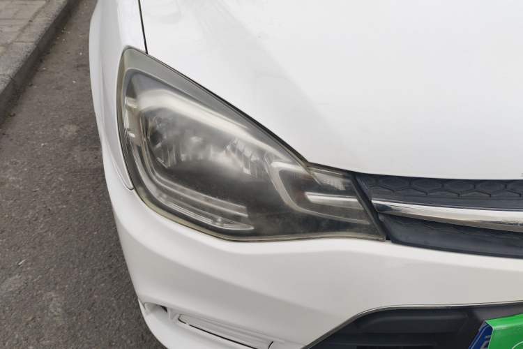 Used Soueast V3 Lingyue 2015 1.5L Manual Happiness Edition