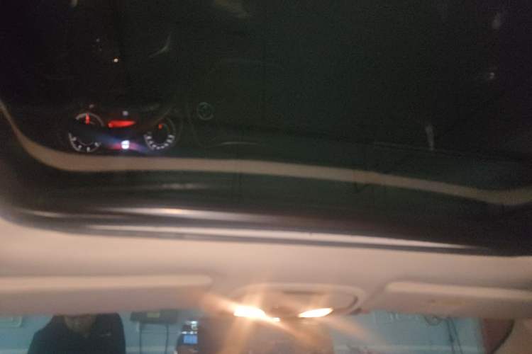 Used Jeep Cherokee 2016 2.0L Superior Edition Headliner