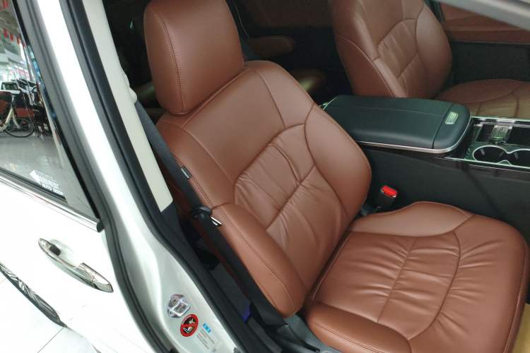 Used Honda Odyssey 2024 2.0L eHEV Sharp & Enjoy Edition Right Front Seat