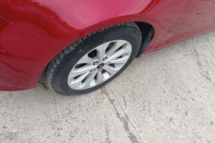 Used Ford Escort 2015 1.5L Automatic Fashion Model