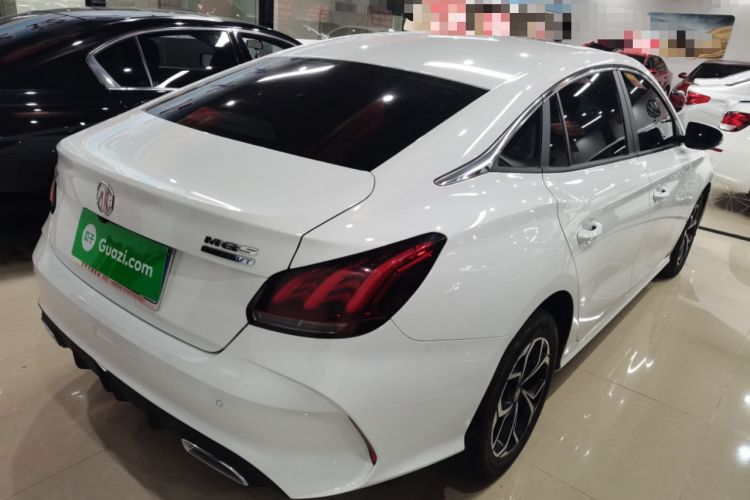 Used MG 5 2022 180 DVVT CVT Youth Luxury Edition
