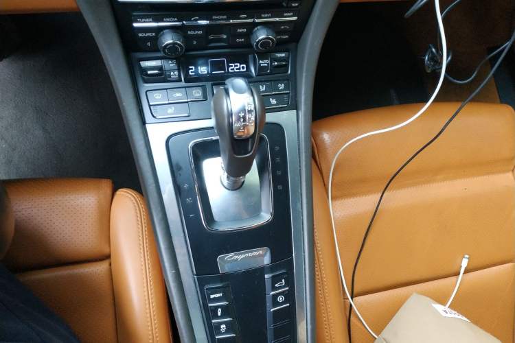 Used Porsche Cayman 2013 Cayman 2.7L Gear Lever