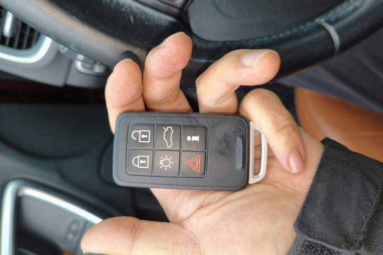 Used Volvo V60 2014 T5 Zhiya Edition