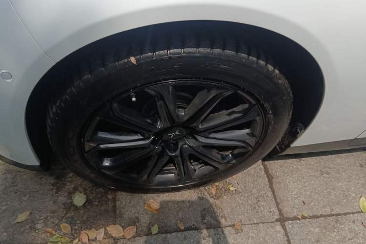 Used XPeng P7 2020 562E Performance Edition Left Front Wheel Hub