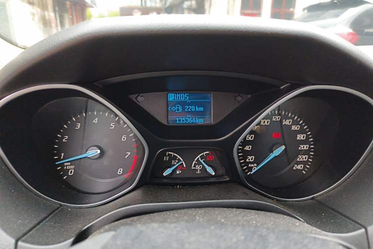 Used Ford Focus 2012 Hatchback 1.6L Automatic Fashion Edition Instrument Cluster