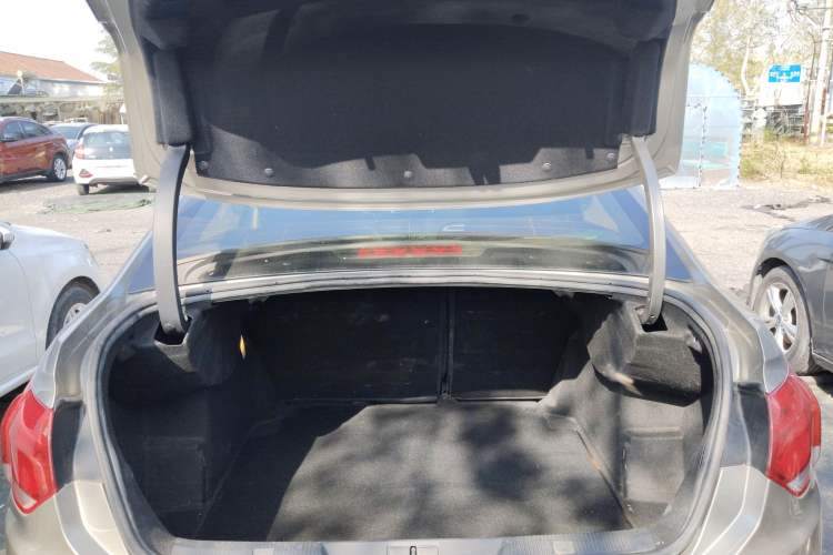 Used Citroen C4L 2014 1.8L Intelligent Drive Manual Version – Dynamic Edition Trunk