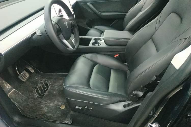 Used Tesla Model Y 2024 Rear-Wheel-Drive Version Left Front Seat