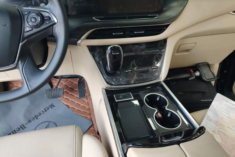 Used Buick GL8 2023 ES Lu Zun Deluxe Model