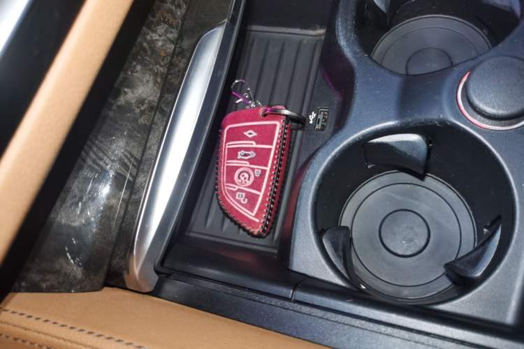 Used BMW 5 Series 2019 530Li Leading Model M Sport Package Vehicle Key