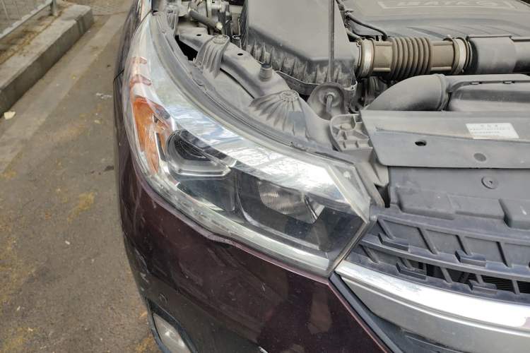 Used GAC Group Qizhi PHEV 2018 1.5L Smart Connect Luxury Edition Right Front Headlight