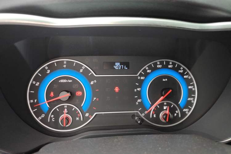 Used Haima V70 2016 2.0L Manual - Enjoyment Version 6 Seats