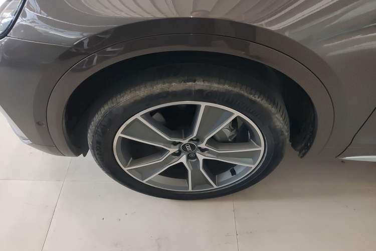 Used Audi Q5L 2022 Updated 45T Luxury Dynamic Version