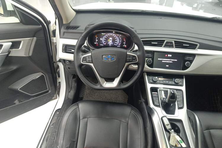 Used Geely Auto Emgrand X7 Sport 2020 1.8TD DCT Two-Wheel Drive Smart Connect 4G-Enabled Version
