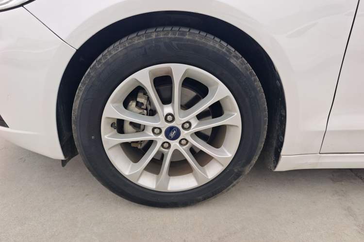 Used Ford Mondeo 2018 EcoBoost 180 Smart Control Fashion Model China VI Standard