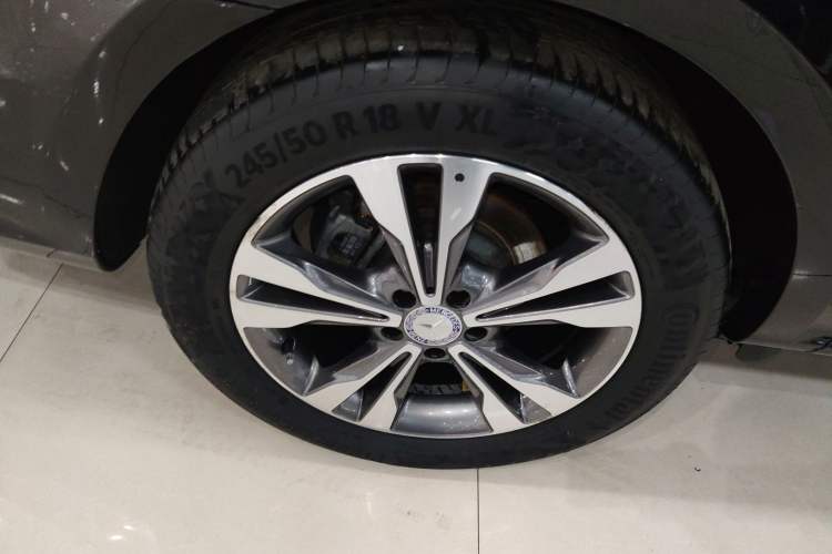 Used Mercedes-Benz V-Class 2017 V 260 Avantgarde Edition