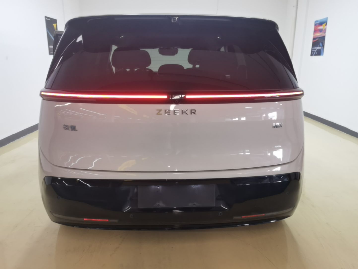 Zeekr MIX 2025 Long-Range Intelligent Driving Edition — снимка 5