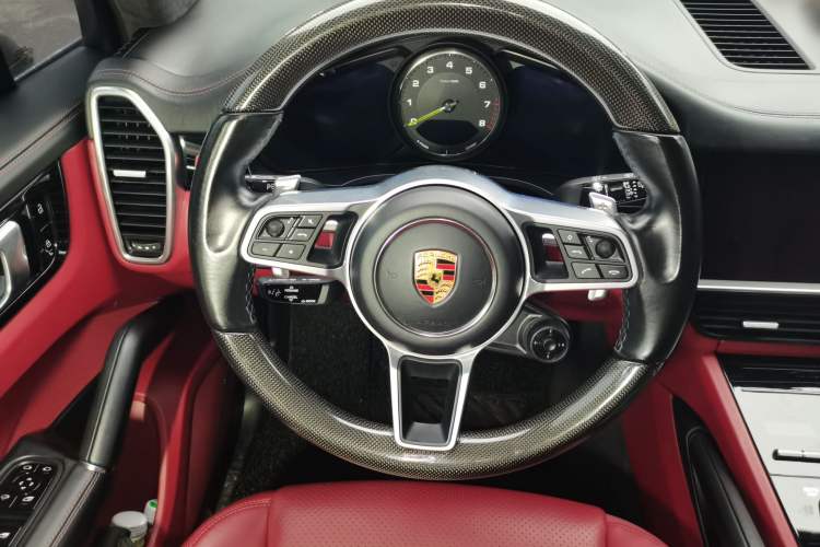 Used Porsche Cayenne E-Hybrid 2021 Cayenne E-Hybrid 2.0T Steering Wheel