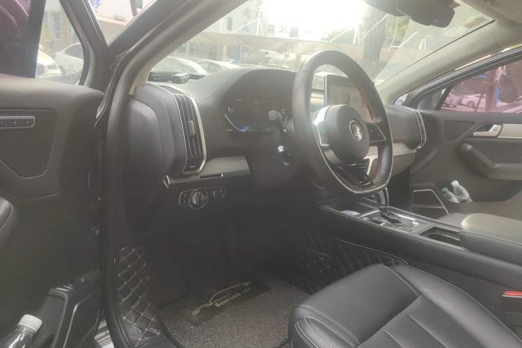 Used BYD Tang 2018 2.0T Automatic SmartConnect Prestige 7-Seater China V Standard