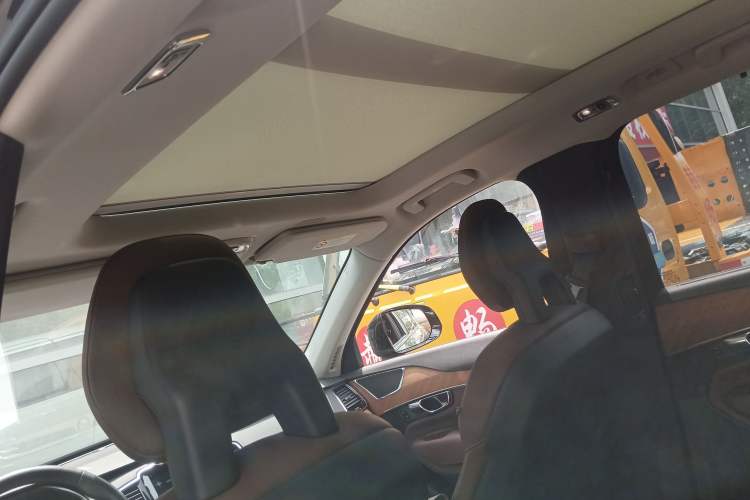 Used Volvo XC90 2020 Facelifted T6 Zhiyi Luxury 7-Seater
