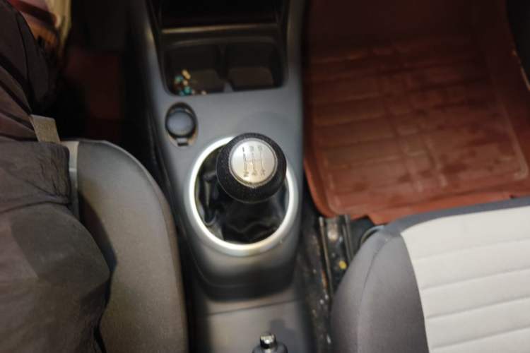 Used Suzuki Swift 2016 1.5L Manual Fashion Model
