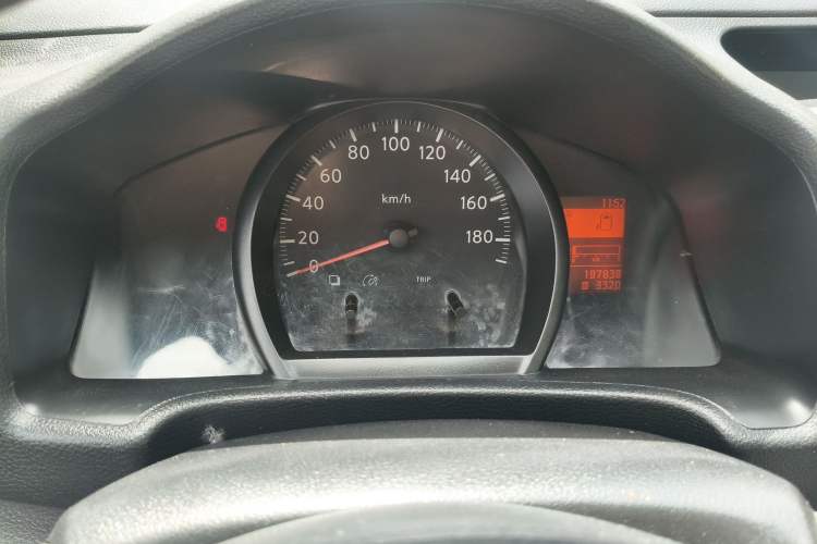 Used Nissan NV200 2012 1.6L 232 Seats Zunya Trim Instrument Cluster