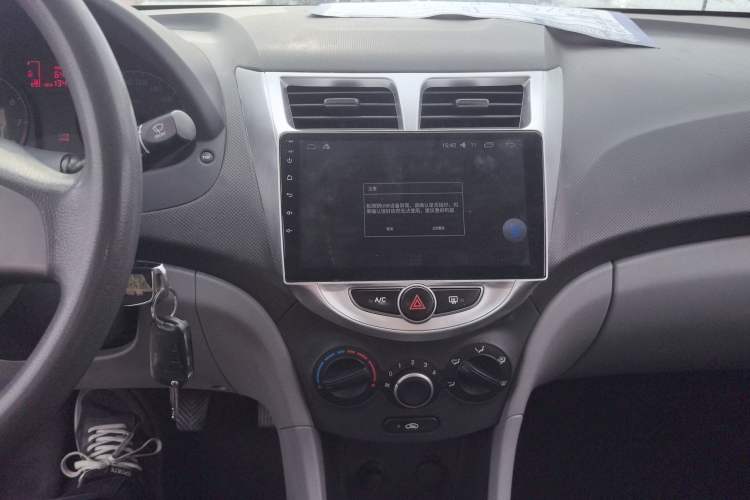 Used Hyundai Verna (older generation) 2014 1.4L Manual Smart GLS Trim Audio And AC Panel