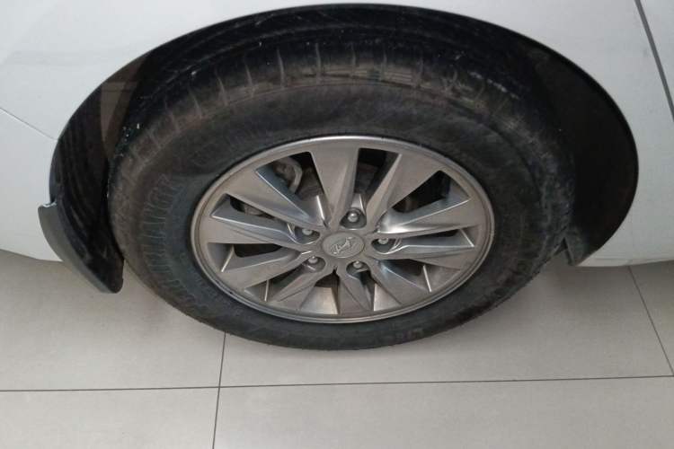 Used Hyundai Celesta 2017 1.6L Automatic Enjoyment Version GLS