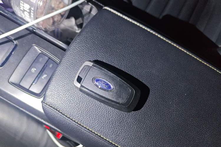 Used Ford Mondeo 2018 EcoBoost 200 Intelligent Control Luxury Model China V Standard