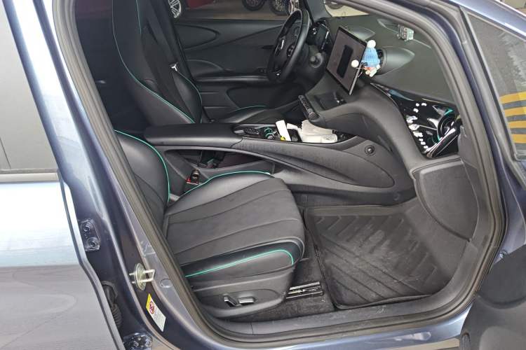 Used BYD Dolphin 2024 Honor Edition 420km Fashion Version Right Front Seat