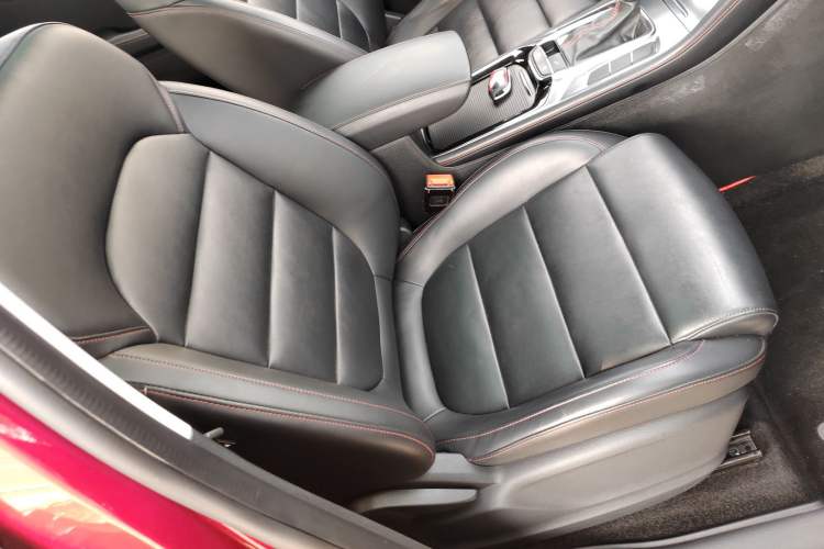 Used MG HS 2018 20T Automatic Two-Wheel Drive Hormone Dynamic Edition China V Standard
